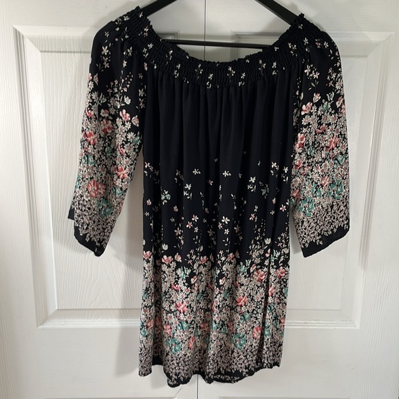 Molly bracken off the shoulder tunic - Picture 2 of 6